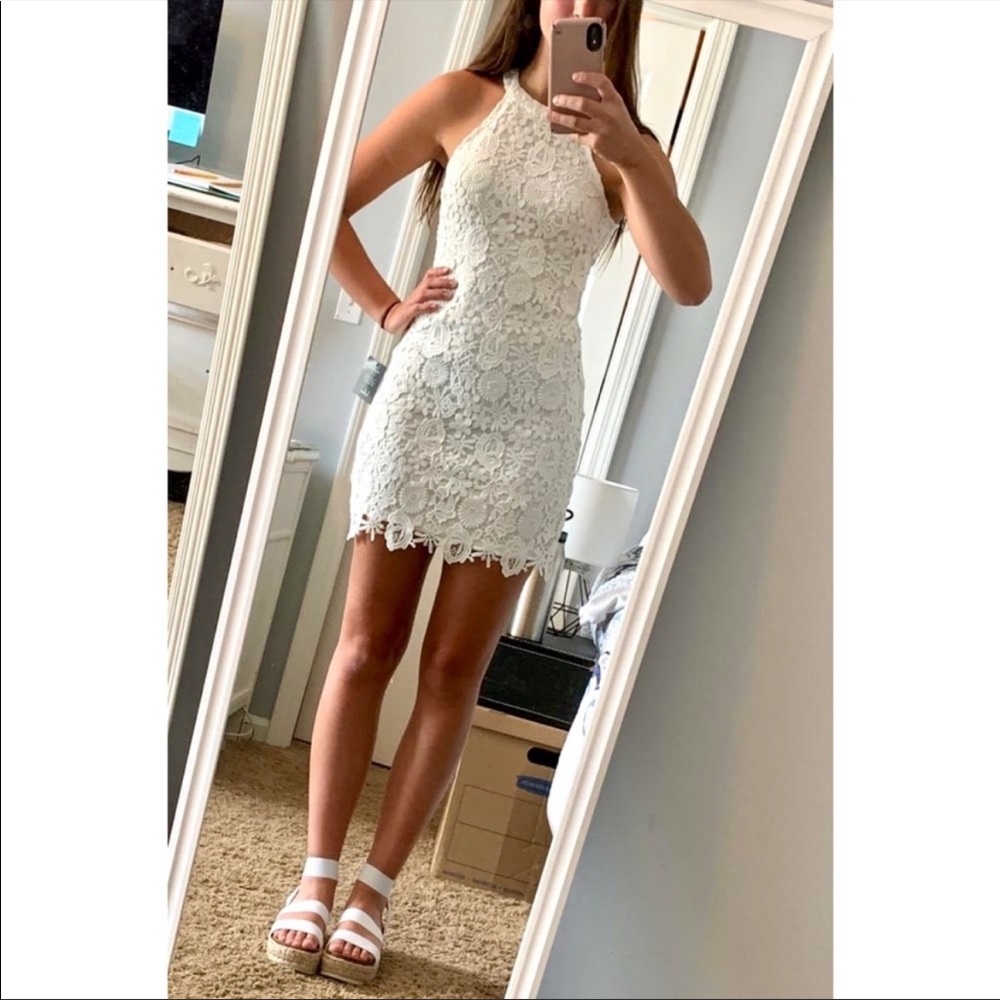 Lulus Formal Floral Lace Halter Bodycon Dress